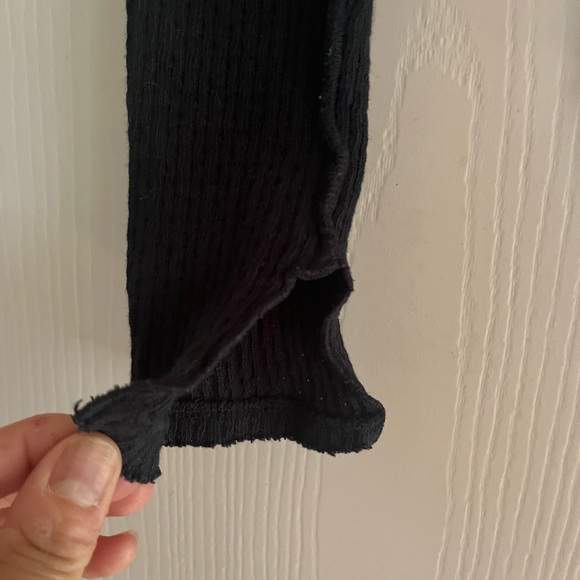 SOL💔Free People Ribbed 90s Ruffle V Neck Boho Balletcore Cottagecore Shirt Xs - Picture 3 of 7